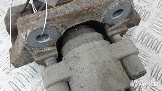 Суппорт тормозной задний правый BMW 5 E60/E61 (6DN