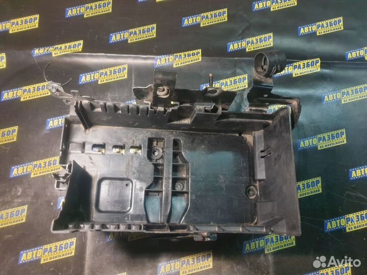 Корпус аккумулятора Opel Astra J