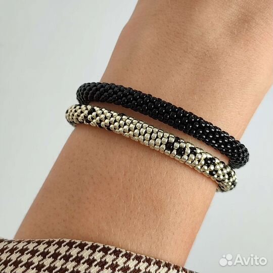 Стильный сет браслетов из японского бисера