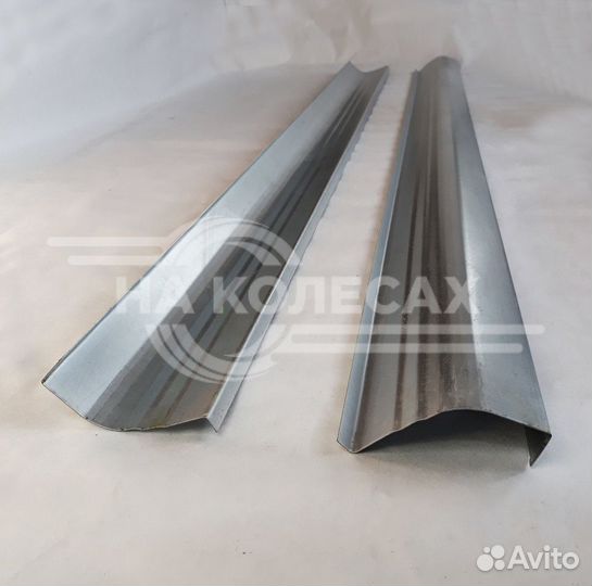 Пороги Toyota Avensis Verso