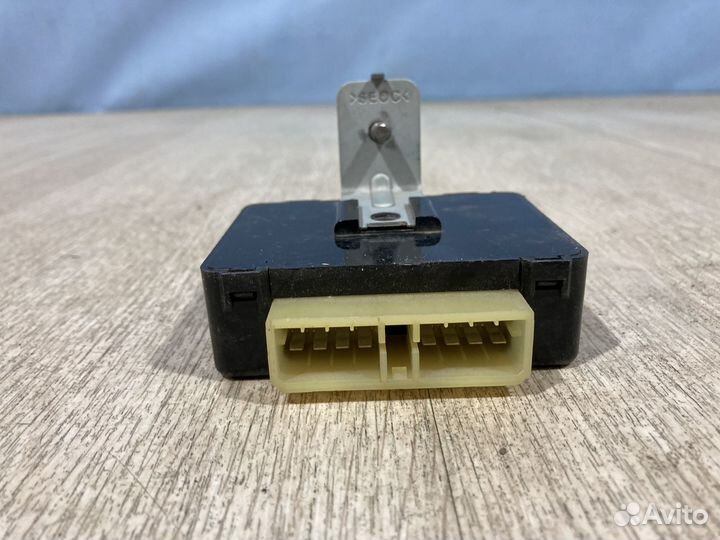 Блок управления светом Kia Rio 3 958004L010