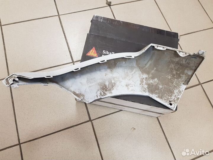 Спойлер бампера переднего правый Audi Q7 2017