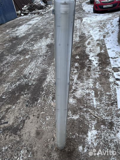 Светильник потолочный со светодиодной лампой