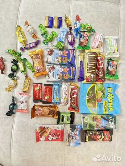 Киндер сюрпризы со сладостями