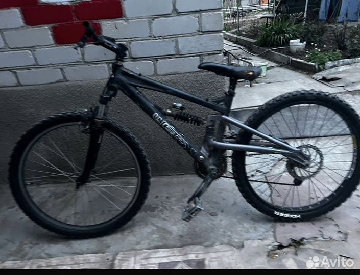 Горный велосипед Haro extremex1 двухподвес