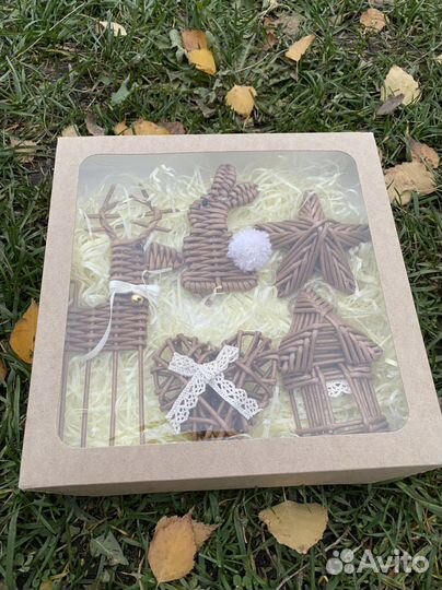 Елочные игрушки с символом 2023 года