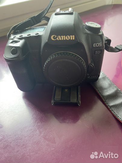 Зеркальный фотоаппарат canon 5D mark2