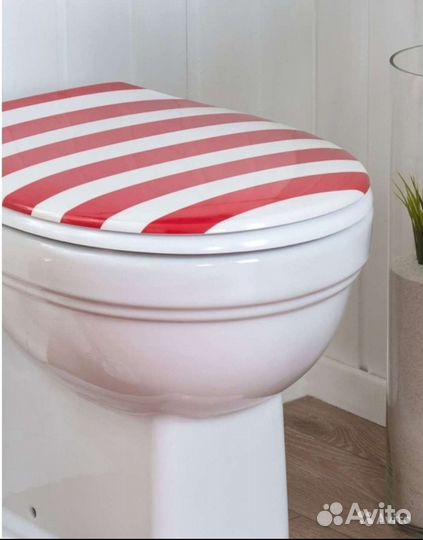 Набор крышка на унитаз и урна