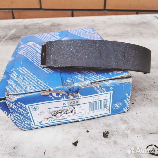 Тормозные колодки на Nissan