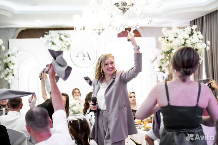 Ведущая (не Тамада); Диджей + Проф. Аппаратура