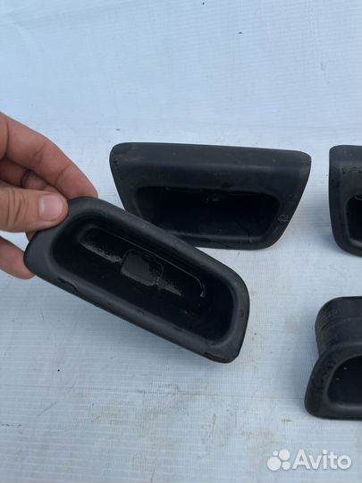 Внутрение кормашки дверей лансер 9