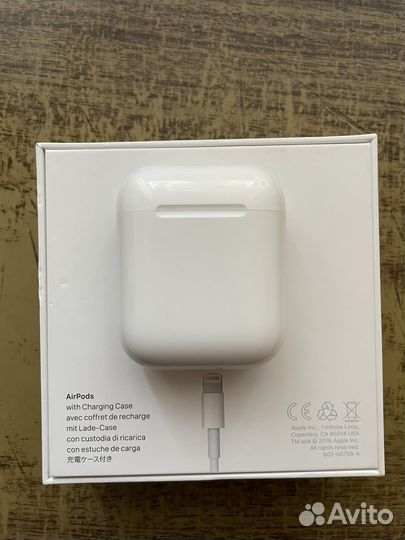 Беспроводные наушники Apple AirPods 1 (оригинал)