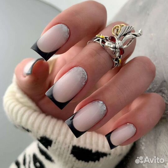 Мастер маникюра и педикюра