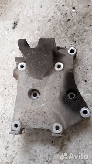 Кронштейн крепления генератора nissan wingroad y11