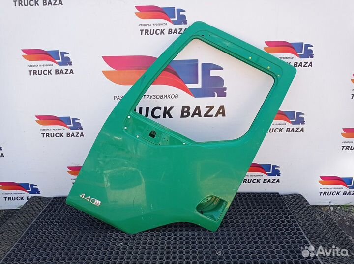 Дверь левая Renault Premium