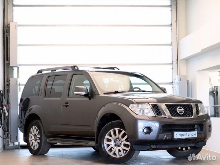 Nissan Pathfinder 2.5 AT, 2014, 174 750 км