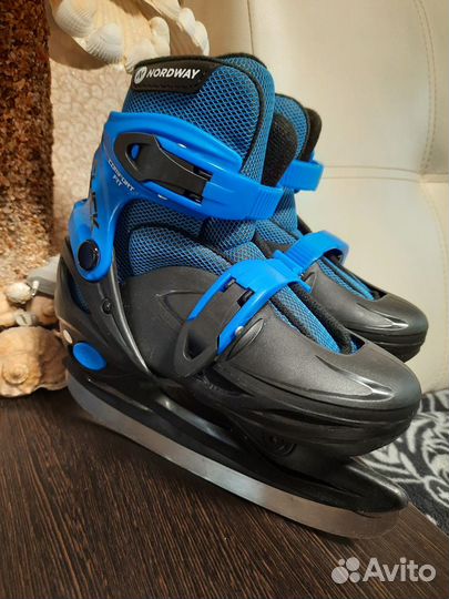 Коньки новые 30-33