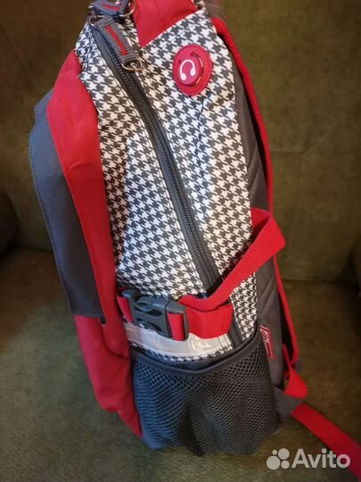 Рюкзак школьный для девочки новый