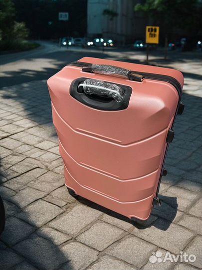 Чемоданы ударопрочные