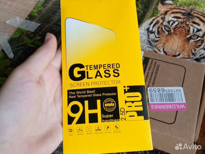 Защитное стекло на Tecno Pova4