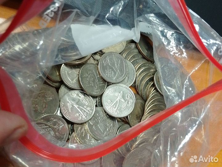 Монеты США юбилейные 25 центов квотеры 130 штук