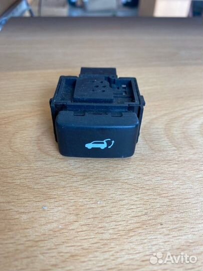 Кнопка открытия багажника Infiniti