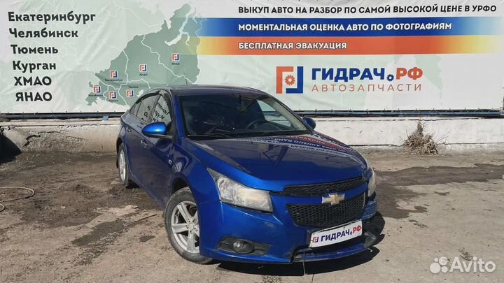 Стекло двери задней левой Chevrolet Cruze (J300) 9