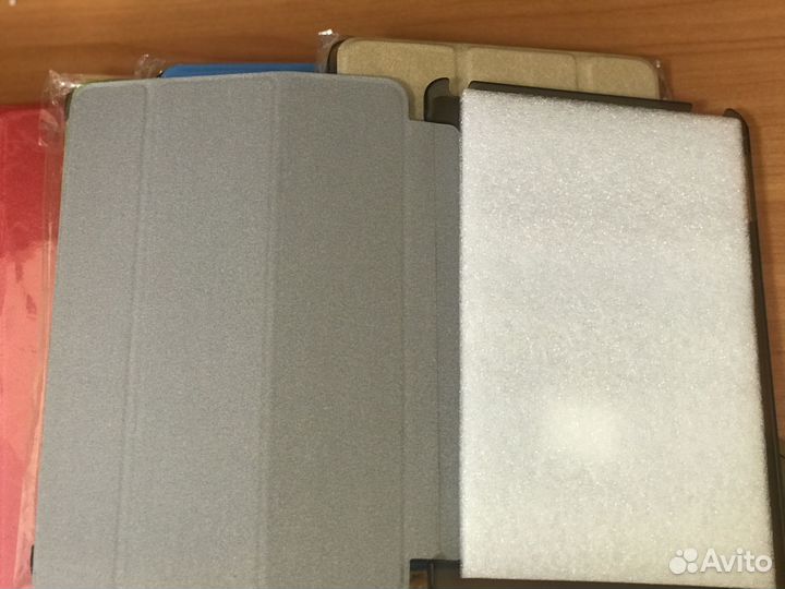 Продам чехол на айпад mini(mini4)