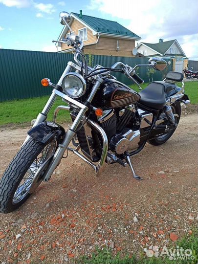 Honda NV750DC Shadow Slasher