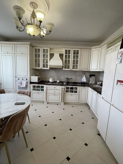 4-к. квартира, 143 м², 5/8 эт.