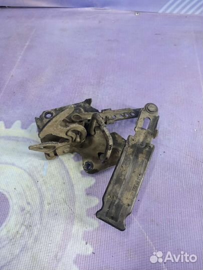 Замок капота Audi A6C5