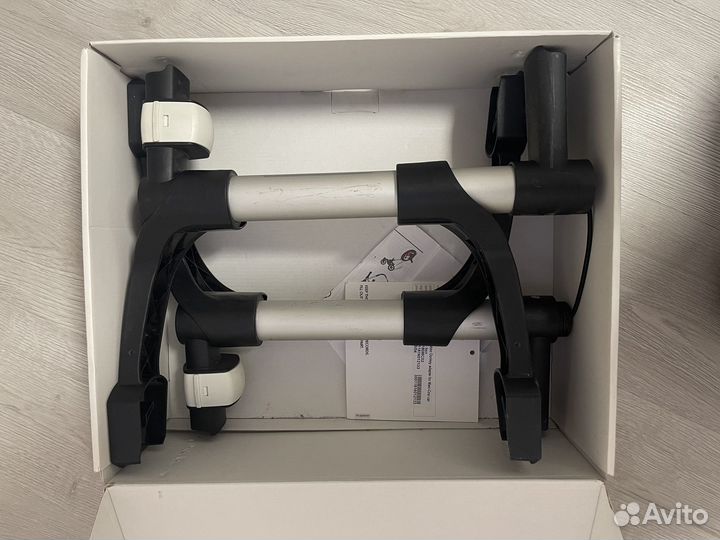 Адаптер для крепления автолюлек Maxi-Cosi bugaboo