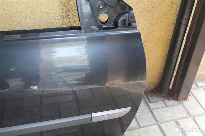 Дверь передняя правая Renault Megane 2