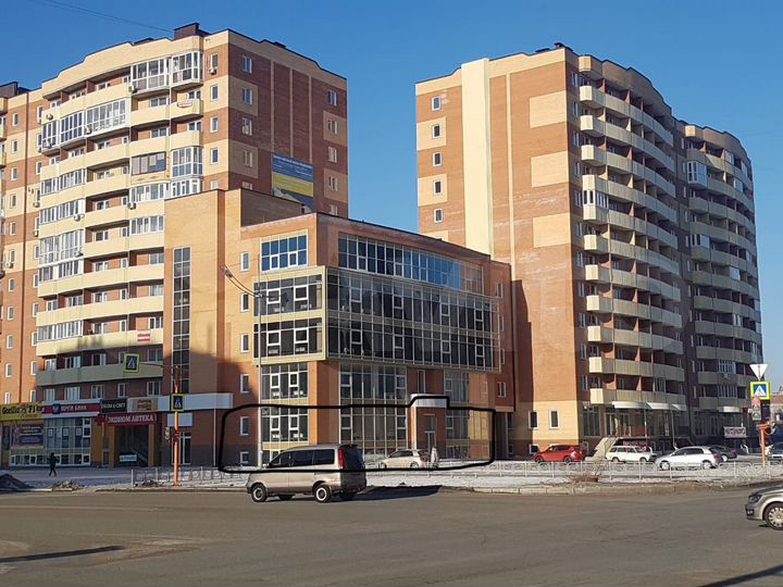 Помещение свободного назначения, 573 м²