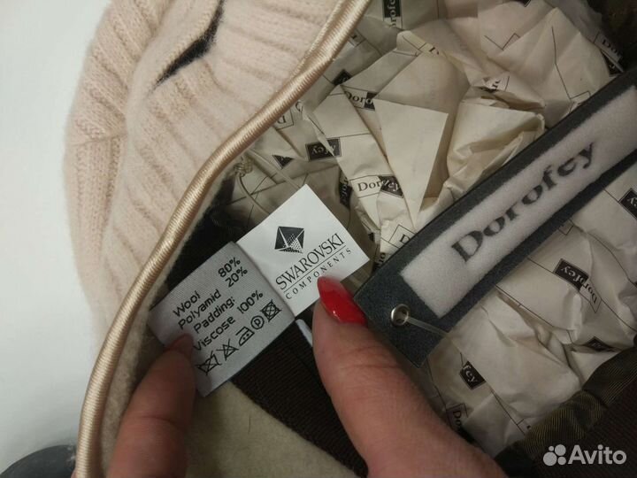 Кепка со стразами swarovski