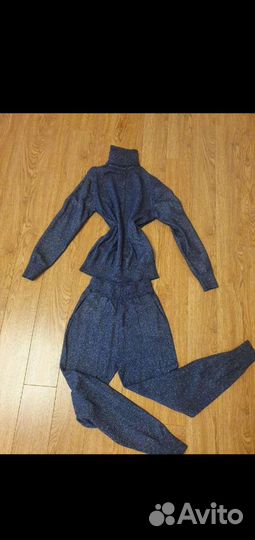 Спортивные костюмы S