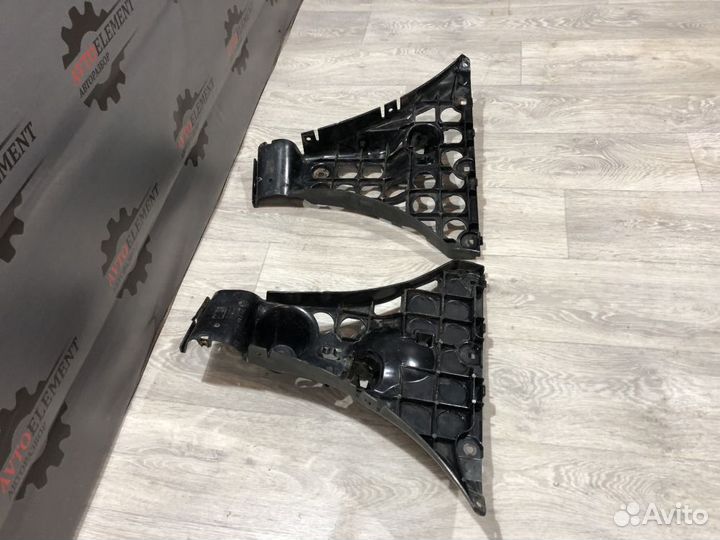 BMW e60 кронштейн заднего бампера