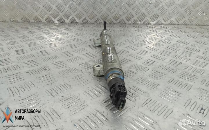 Топливная рампа Honda Civic 8 2006 16610rbde01