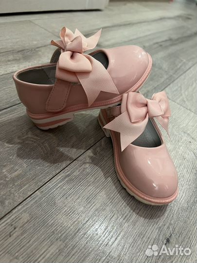 Туфли для девочки 24 размер