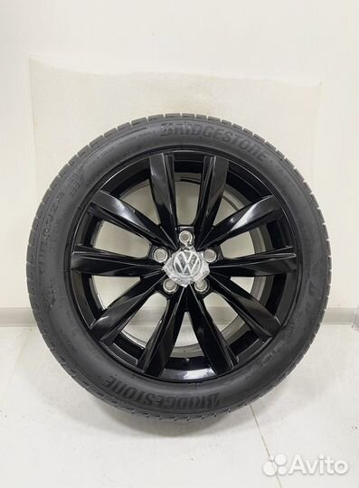 Новые Volkswagen T6.1, Bridgestone 255/45 R18