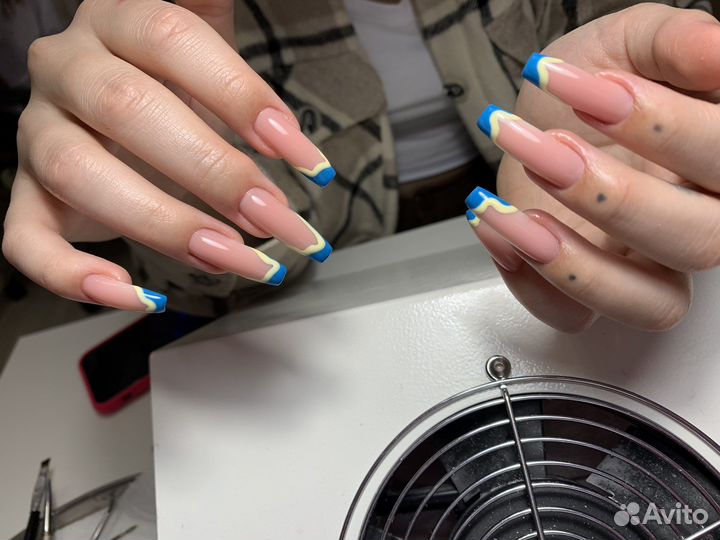 Маникюр, наращивание ногтей