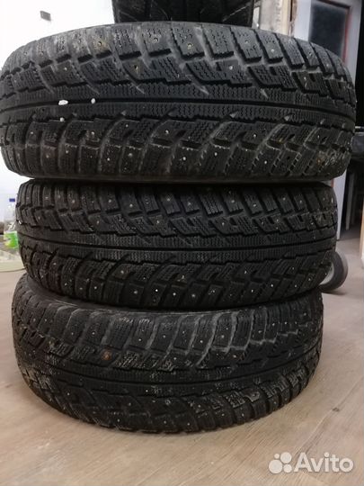 Kumho I'Zen RV Stud KC16 215/70 R16 100T