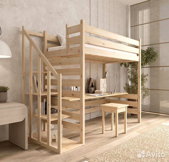 Двухъярусная кровать из массива дерева