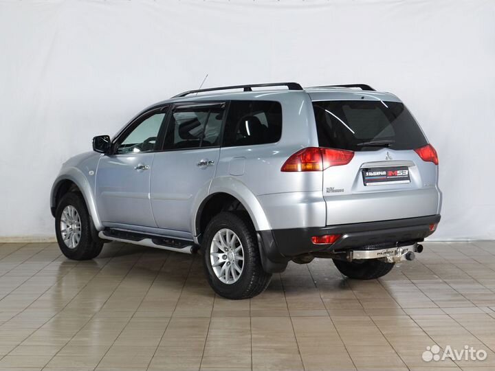 Mitsubishi Pajero Sport 2.5 AT, 2011, 289 510 км