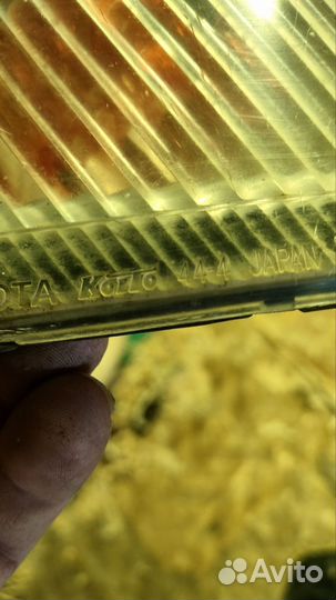 Toyota ipsum поворотники передние