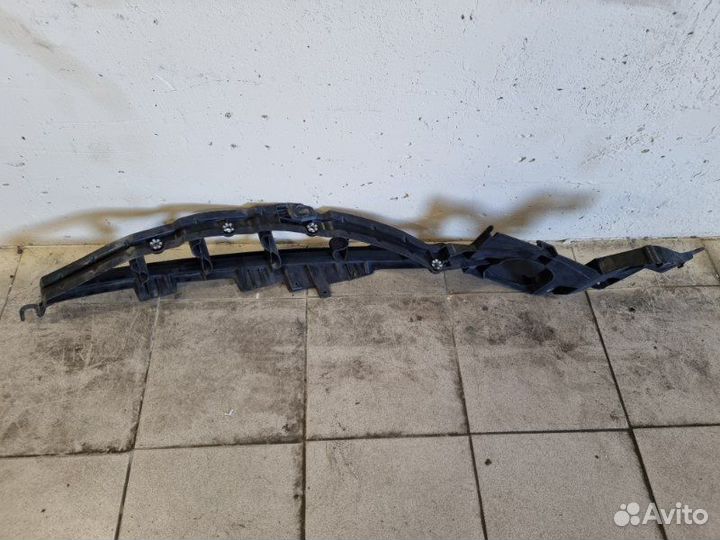 Кронштейн крыла передний правый Bmw X5 E70 С 2007