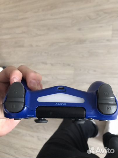 Джостик для ps4