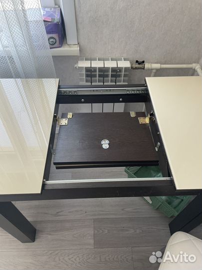 Кухонный стол