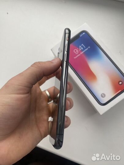 iPhone X, 64 ГБ