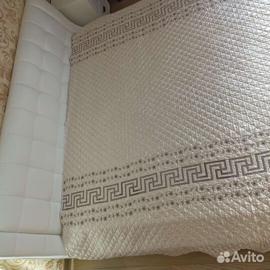 Покрывало 2,40х2,55+наволочки